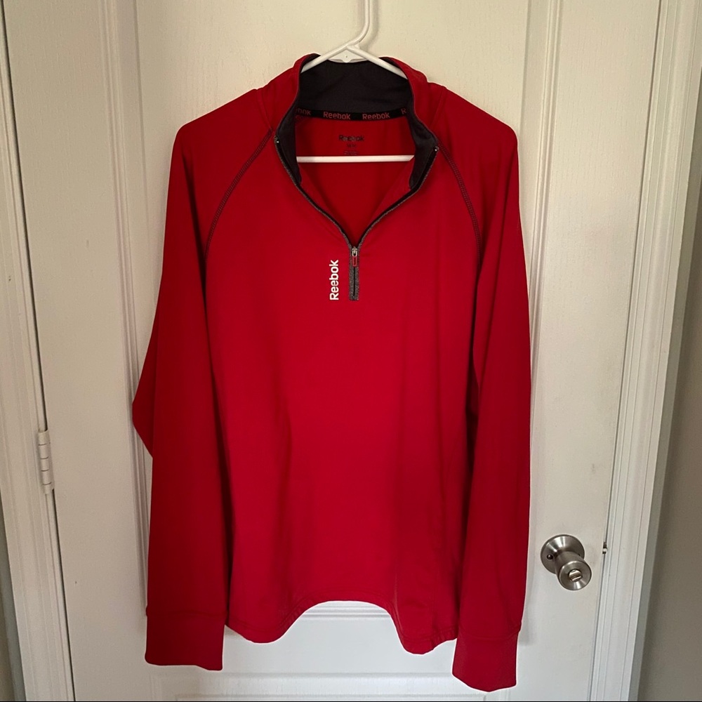 Men’s Reebok quarter zip size M